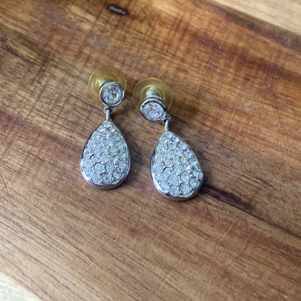 Rhinestone drop earrings